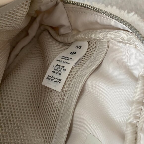 Lululemon Lunar New Year Everywhere Bunny Belt Bag 1L Fleece - Picture 14 of 16